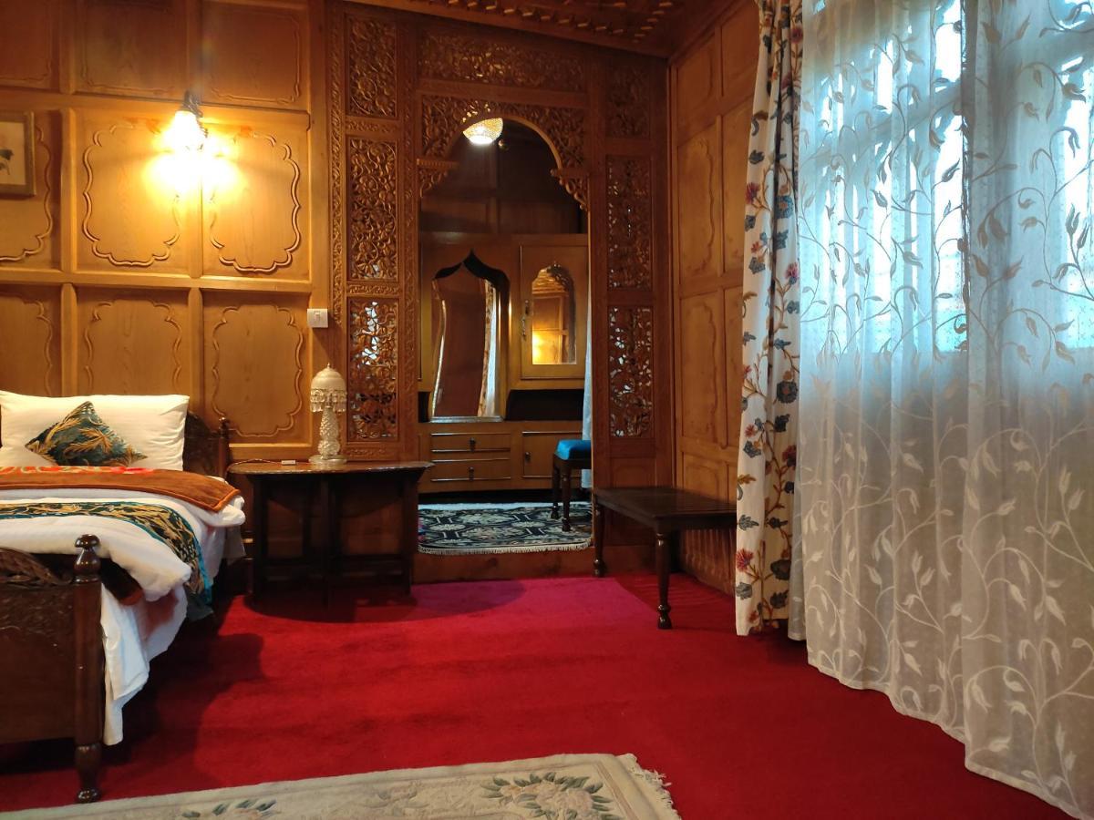 Luxury Scotland Srīnagar Extérieur photo