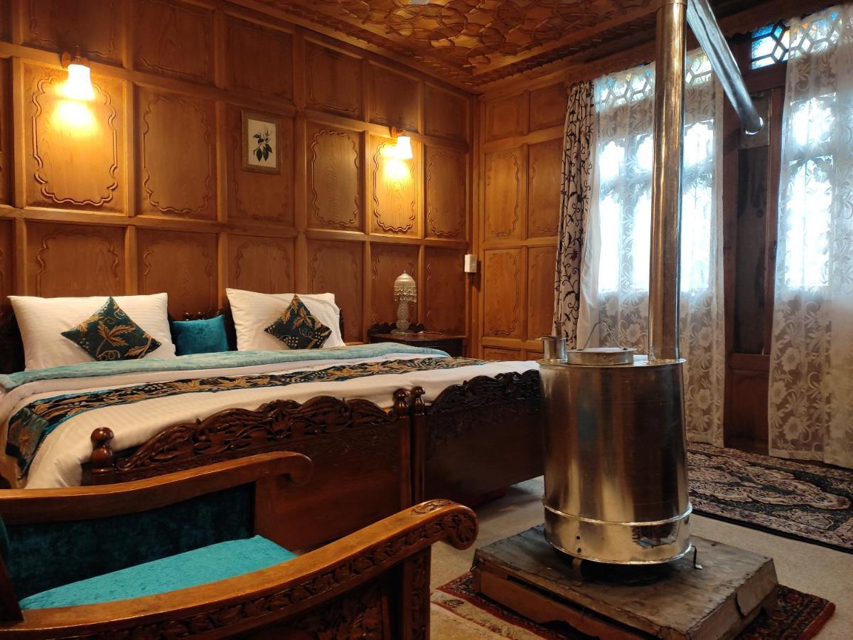 Luxury Scotland Srīnagar Extérieur photo