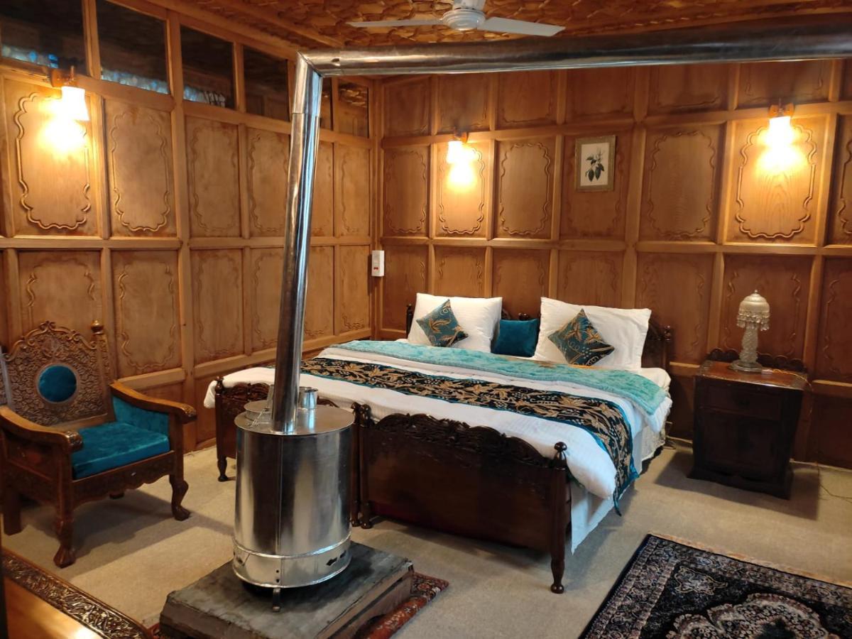 Luxury Scotland Srīnagar Extérieur photo